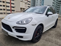 2012 PORSCHE CAYENNE  CAYENNE TURBO V8 PANORAMIC ROOF