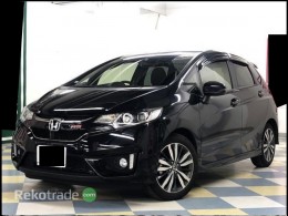 2015 HONDA FIT  RS