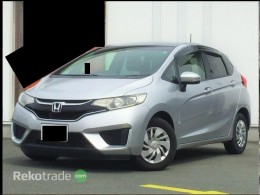 2016 HONDA FIT  13GF PACKAGE