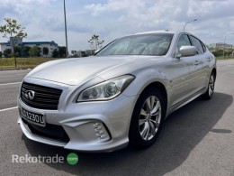 2011 INFINITI M37  