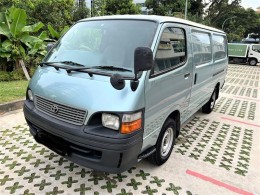 2004 TOYOTA HIACE  PANEL VAN